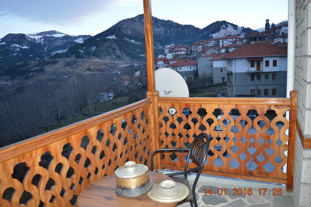 La Petri Studios With Fireplace & View Metsovo Phòng bức ảnh